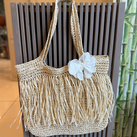 Bomboniera Fiori di Lena Estate Bag in Rafia con Fiore Bianco